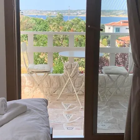 Hotell Cesmekes 3*